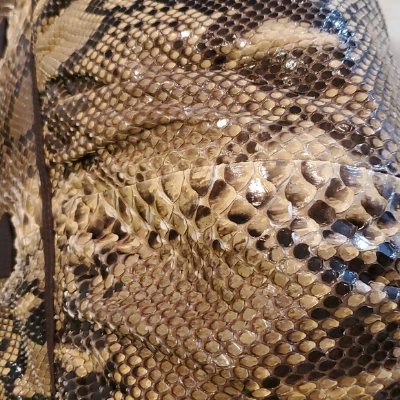 Like new BE & D python shoulder bag - Picture 7 of 11